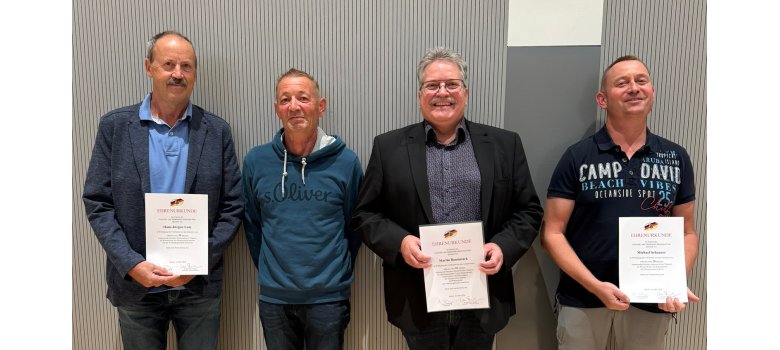 Geehrt vom Gemeinde- und Städtebund für kommunalpolitisches Engagement: Ortsbürgermeister a. D. Martin Baumstark, Hans-Jürgen Lutz, Dieter Rühling und Michael Schaurer.